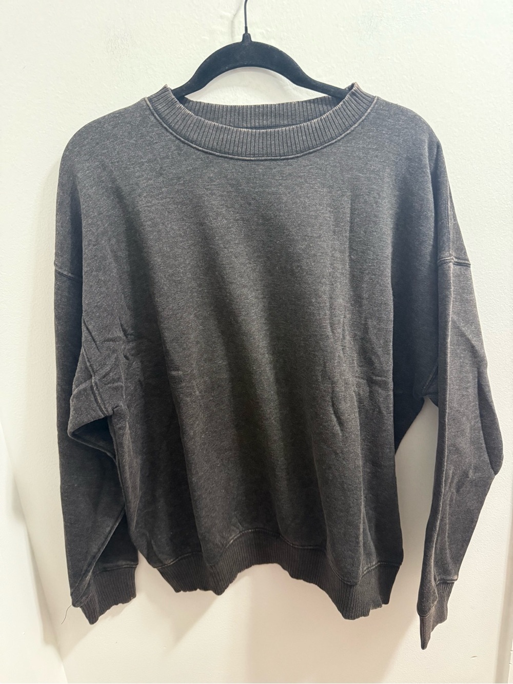 OTW-4500Y Zenana Ash Black Fleece Acid Enzyme Washed Round Neck Sweatshirt